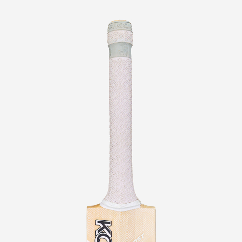 Kookaburra Ghost Pro 1.1 Players Select Junior Cricket Bat 2026
