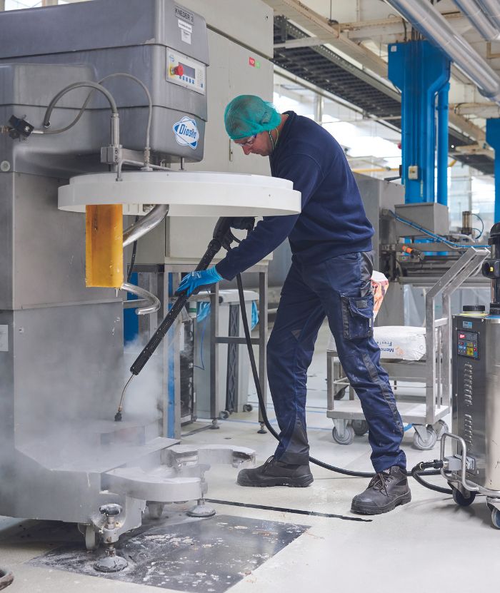 The best steam cleaners for commercial kitchens