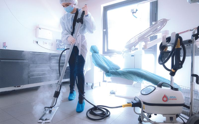 Steam cleaner for health care applications